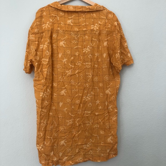 Misfit Button Up - Picture 2 of 3